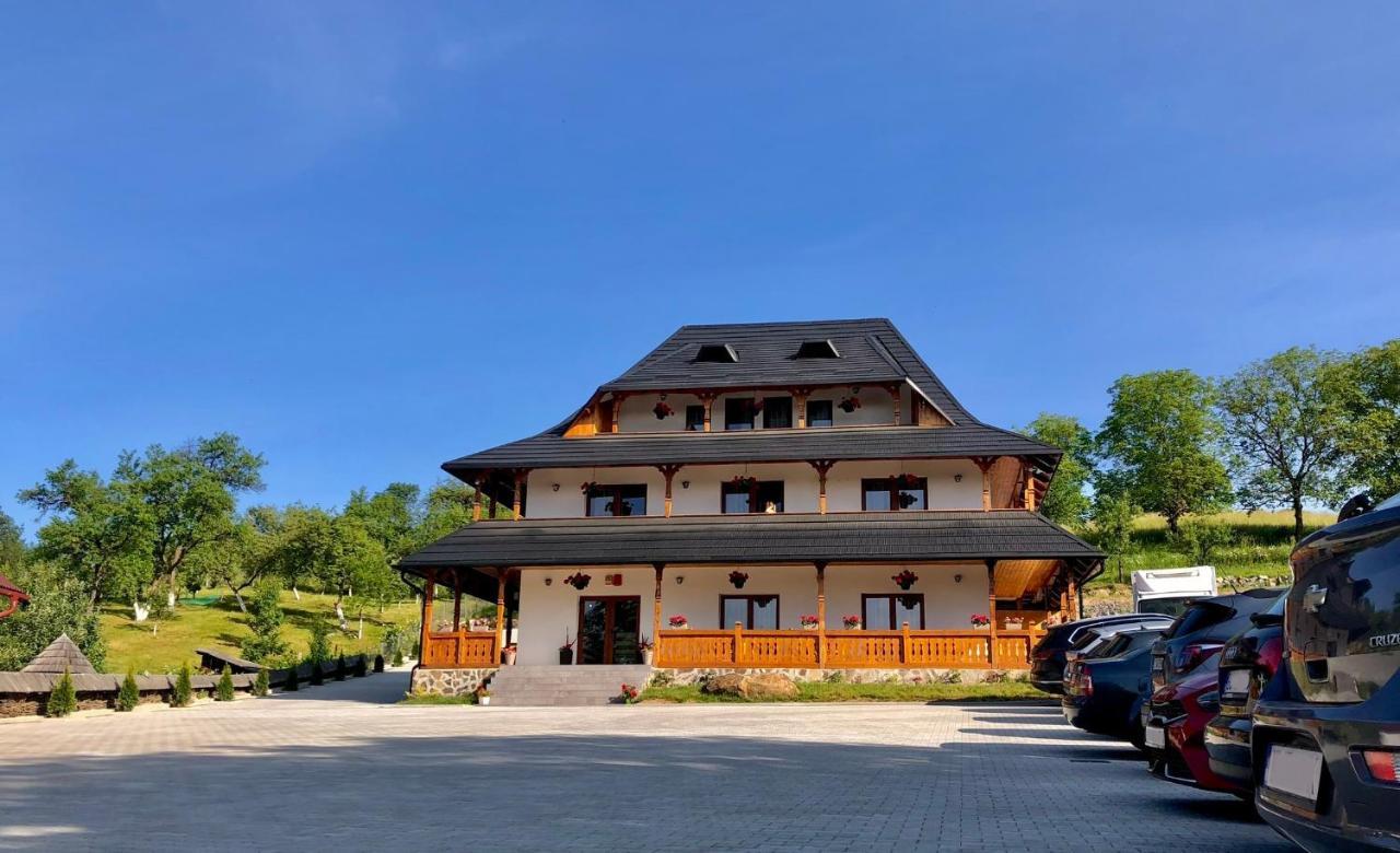 Pensiunea Roca Maramures Deseşti Exteriér fotografie